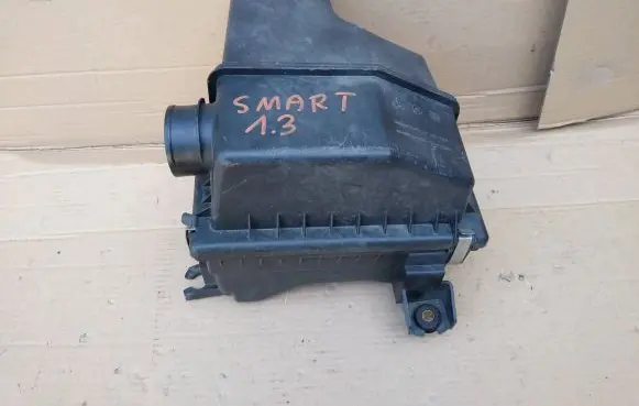 Smart ForFour I Air filter box MN130286
