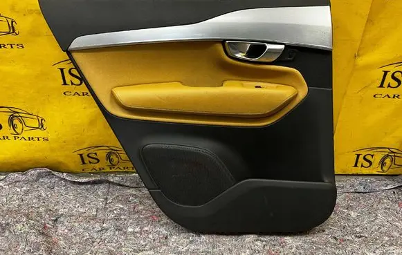 Volvo XC90 Rear door card panel trim 31393115