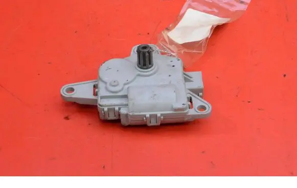 KIA Sportage Air flap motor/actuator EA1F0EDFAA02