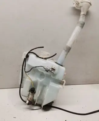 Mitsubishi Outlander Windshield washer fluid reservoir/tank 