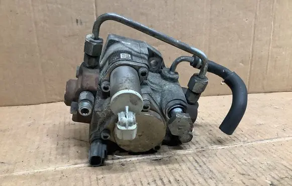 Subaru Legacy Fuel injection high pressure pump 2940001080