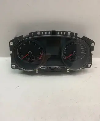 Volkswagen Golf VII Speedometer (instrument cluster) 5G1920640A
