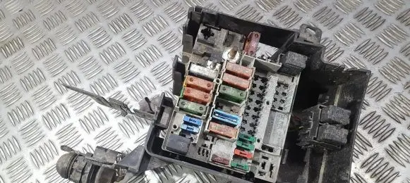 Peugeot 406 Fuse box set 9628024480 11559