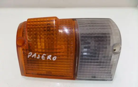 Mitsubishi Pajero Front indicator light 112436
