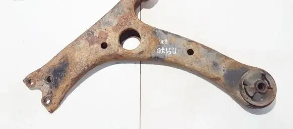 Toyota Avensis T250 Front lower control arm/wishbone
