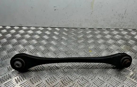 Rear control arm