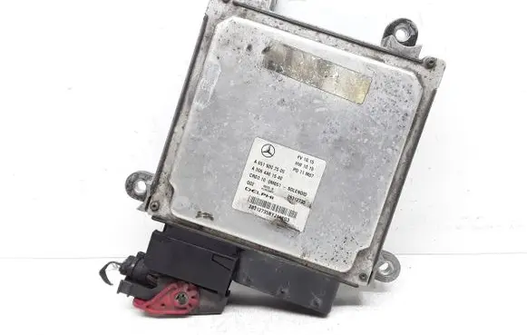 Mercedes-Benz E W212 Engine control unit/module A6519007500 A0064461540