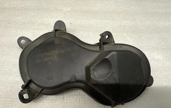 BMW 5 F10 F11 Headlight/headlamp dust cover 18698302