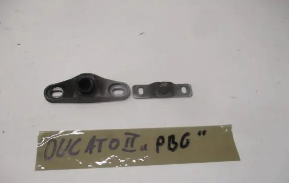 Fiat Ducato Front door lock loop/hook striker 