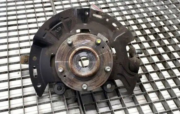 KIA Ceed Front wheel hub spindle knuckle 
