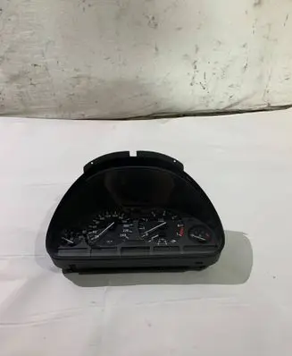BMW 5 E39 Speedometer (instrument cluster) 87001374 87001313