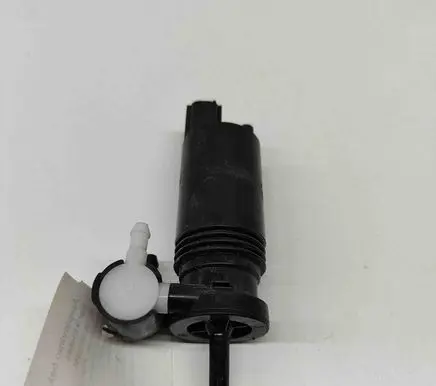 Land Rover Discovery 5 Windscreen/windshield washer pump 1042518004 170628C