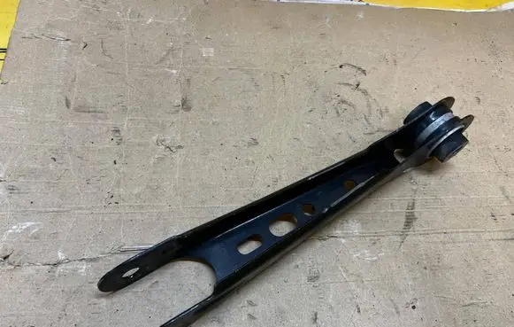 Ford Explorer VI Rear control arm LB5C5K968BD