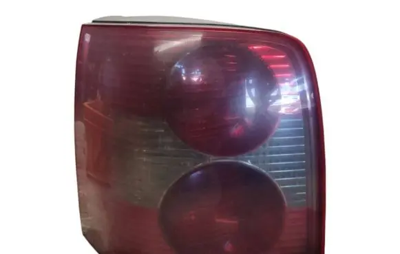 Volkswagen PASSAT B5.5 Rear/tail lights 3B9945095AA