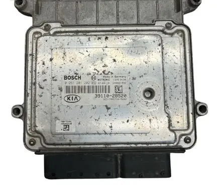 KIA Ceed Engine control unit/module 391102B520