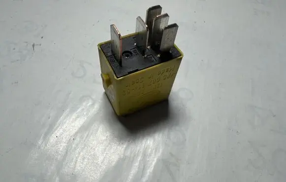 Mercedes-Benz C W203 Other relay 0025421219