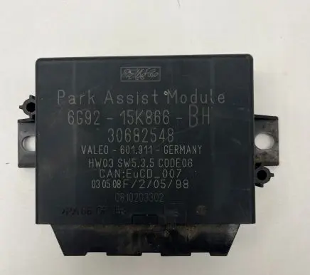 Volvo V70 Parking PDC control unit/module 30682548