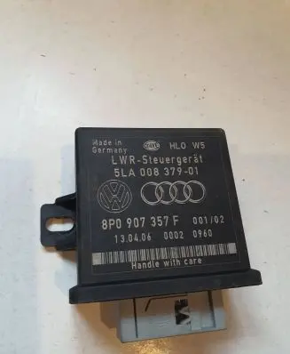 Audi A4 S4 B7 8E 8H Light module LCM 8P0907357F 5LA00837901