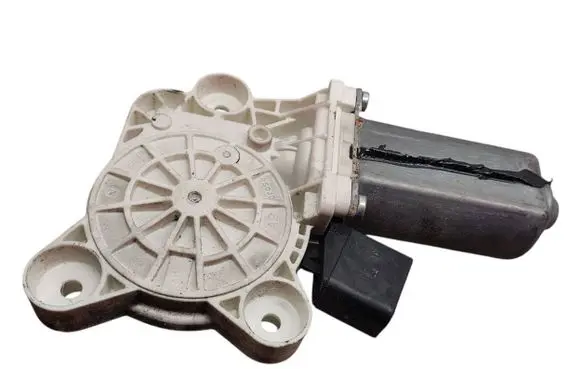 Mercedes-Benz CLC CL203 Front door window regulator motor A2118201742 990595102 7746021902