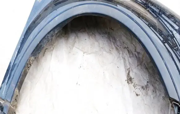 Front arch trim
