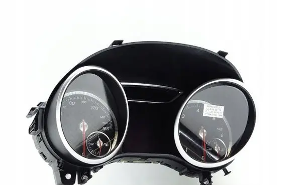 Mercedes-Benz A W176 Speedometer (instrument cluster) A1769008403