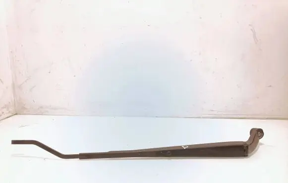 Toyota Corolla E120 E130 Front wiper blade arm 8521102110B