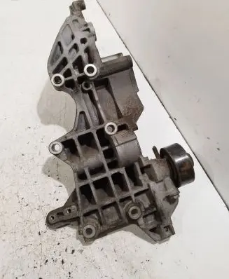 Audi A3 S3 8P Engine mounting bracket 03L963143K 01319603