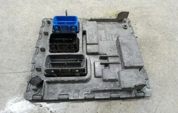 Opel Astra K Engine control unit/module ECU 12700217