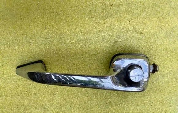 Mercedes-Benz COMPAKT W115 Rear door exterior handle 1087661205 533373