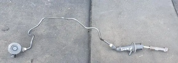 Clutch slave cylinder
