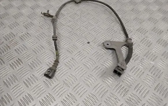 Nissan Leaf II (ZE1) Rear ABS sensor wiring 