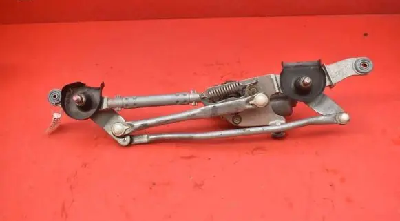 Toyota Corolla E10 Front wiper linkage and motor 85110-12C80