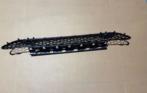 Mercedes-Benz GLS X167 Front bumper lower grill A1678852604