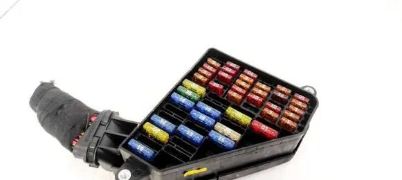 Volkswagen Polo IV 9N3 Fuse box set