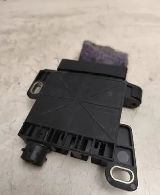 BMW 5 F10 F11 Current control relay 9153410