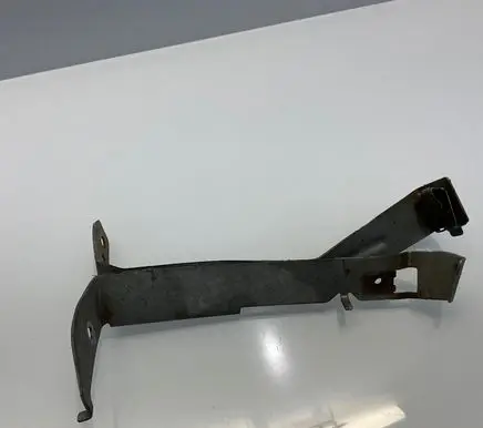 Mercedes-Benz C W204 Front bumper mounting bracket A2045241440 2045241440