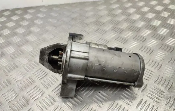 Peugeot 308 Starter motor 0001174601 9675660680