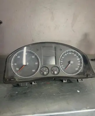Volkswagen Golf V Speedometer (instrument cluster) 1K0920851H V0021000 VWZ7Z0D1266173