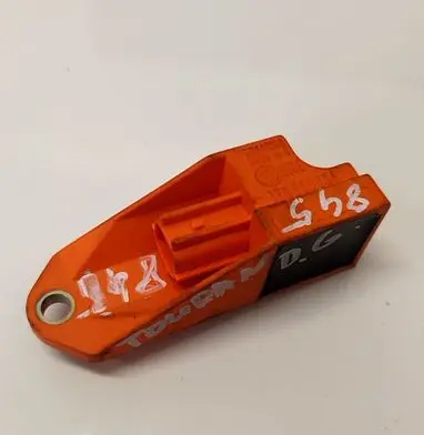 Volkswagen Touran I Airbag deployment crash/impact sensor 1T0909606 5WK43340