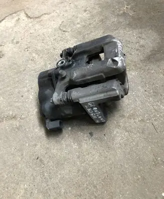 Opel Grandland X Rear brake caliper 9819059480