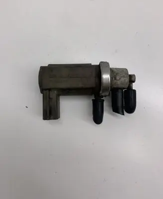 Audi A6 S6 C5 4B Turbo solenoid valve 059906627C