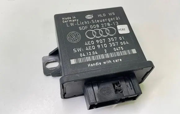 Audi A8 S8 D3 4E Light module LCM 4E0907357 5DF00827813 4E0910357