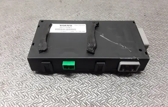 Volvo XC70 Tow bar trailer control unit/module 30716987