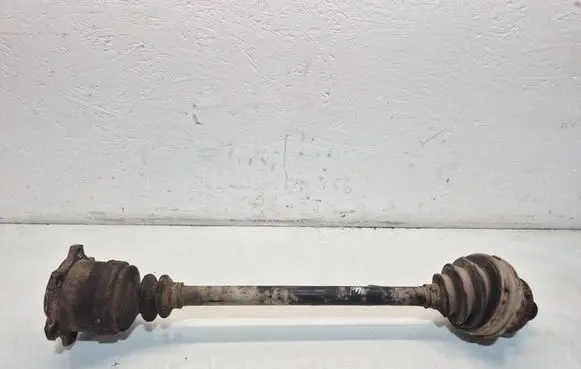 Volkswagen PASSAT B5.5 Front driveshaft 8D0407272DF