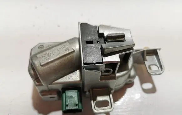 Steering wheel lock