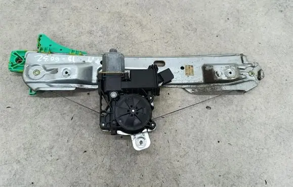 Opel Astra J Rear door window regulator with motor 13350763
