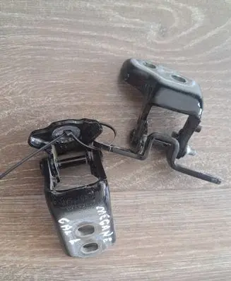 Rear door hinge set