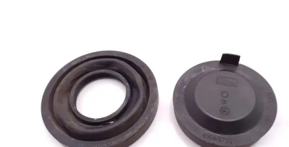 Headlight/headlamp dust cover