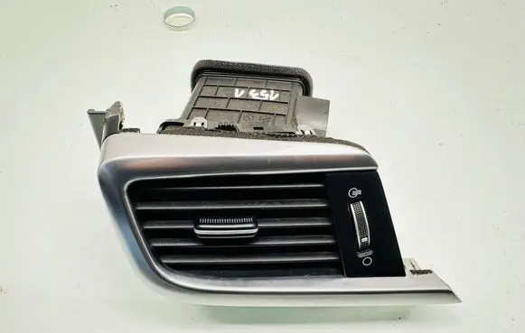 KIA Optima Dashboard side air vent grill/cover trim 84790D4000