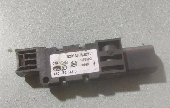 Audi A4 S4 B7 8E 8H Airbag deployment crash/impact sensor 4B0959643C 070102 0231A03BUVYL